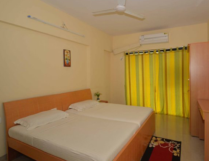 serviced apartments in Andheri, Mumbai | Master Bedroom
